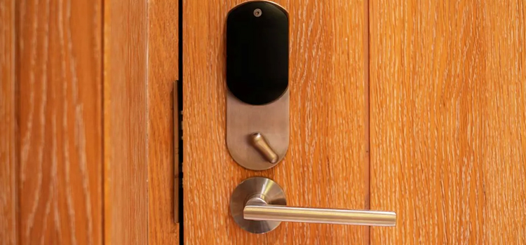 Automatic Locking Door Knob Oceano